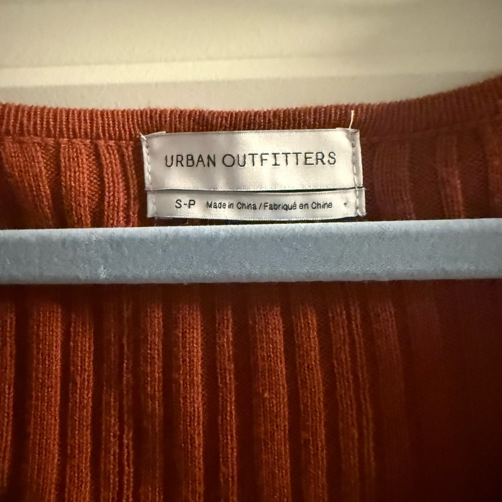 Urban Outfitters Rust Ribbed Knit Top - Picture 9 of 9